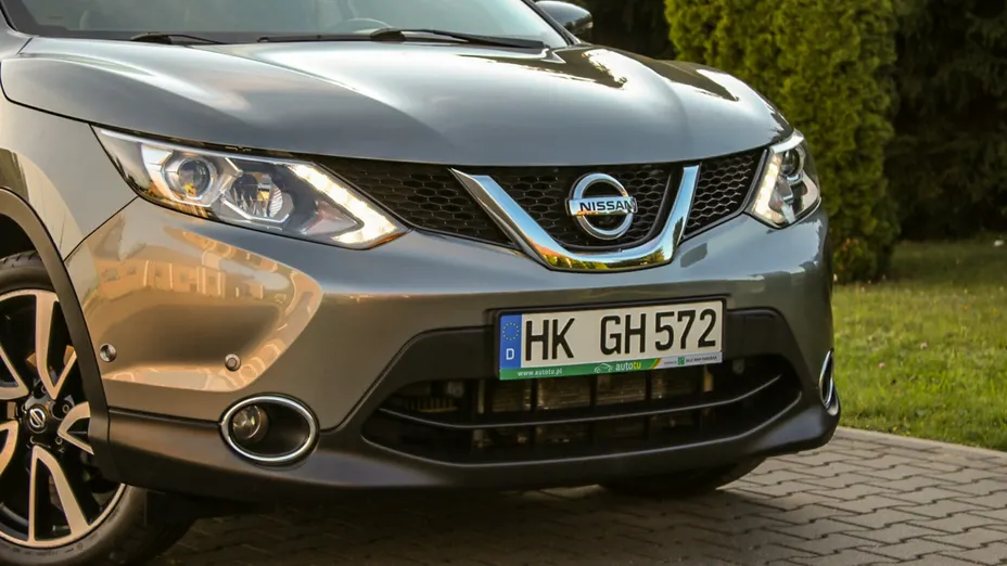 NISSAN Qashqai -