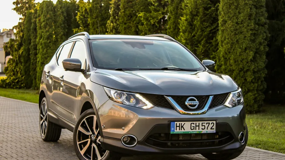 NISSAN Qashqai -