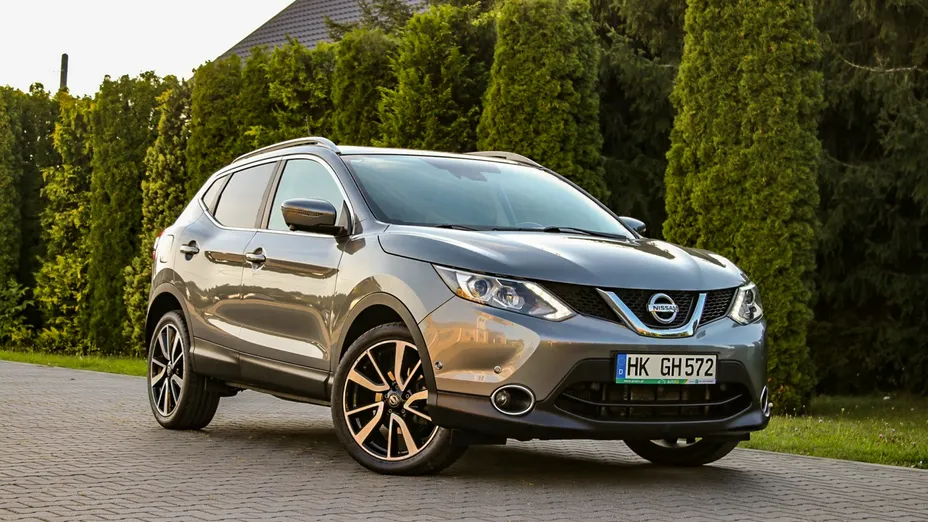 NISSAN Qashqai -