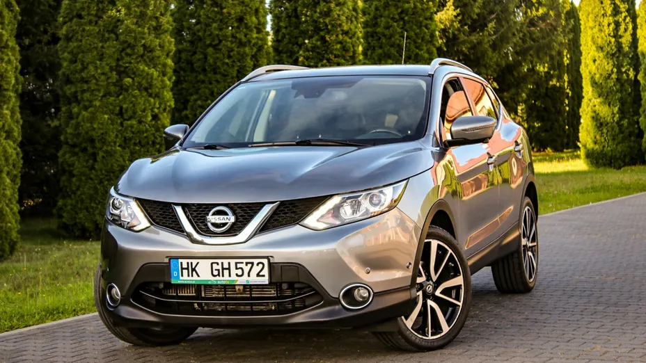 NISSAN Qashqai -