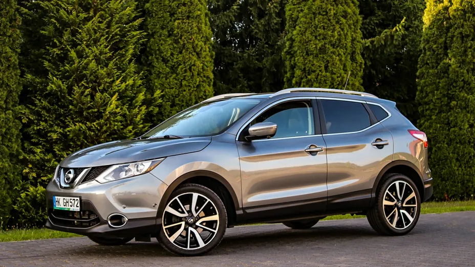 NISSAN Qashqai -