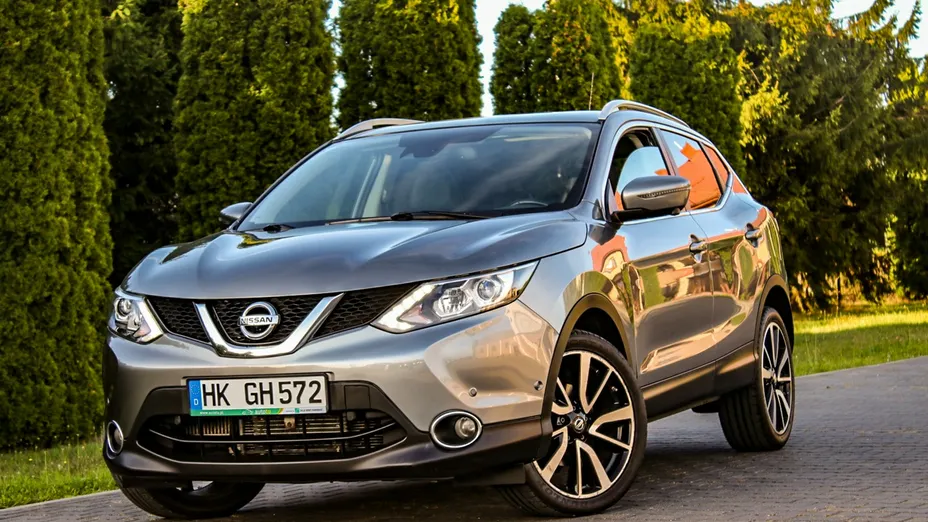 NISSAN Qashqai -