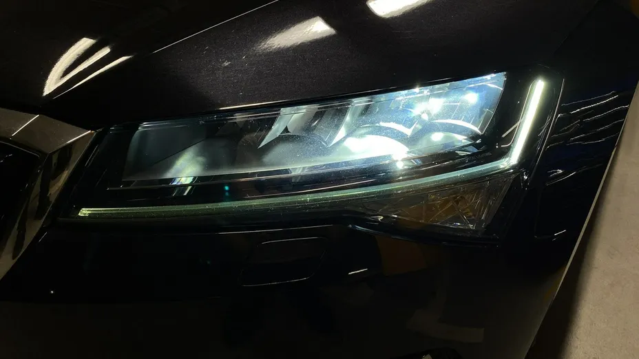 SKODA Superb -