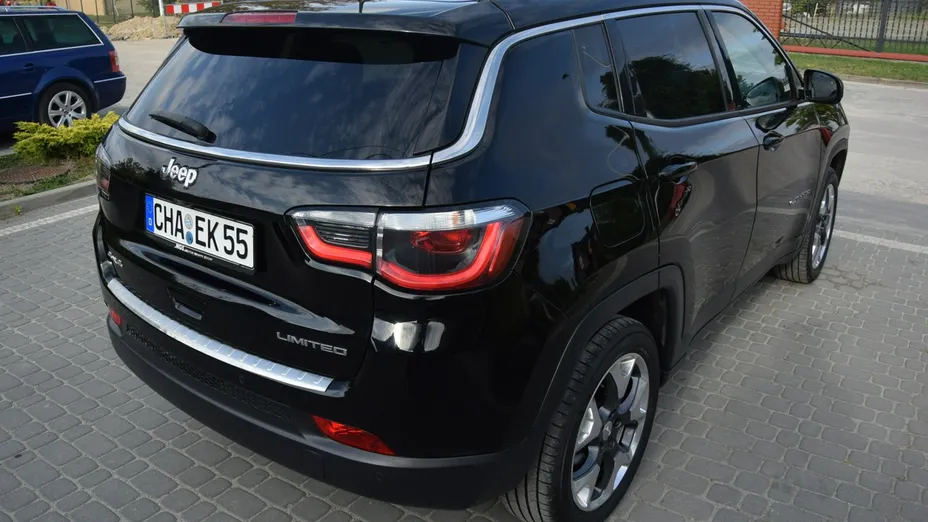 JEEP Compass -