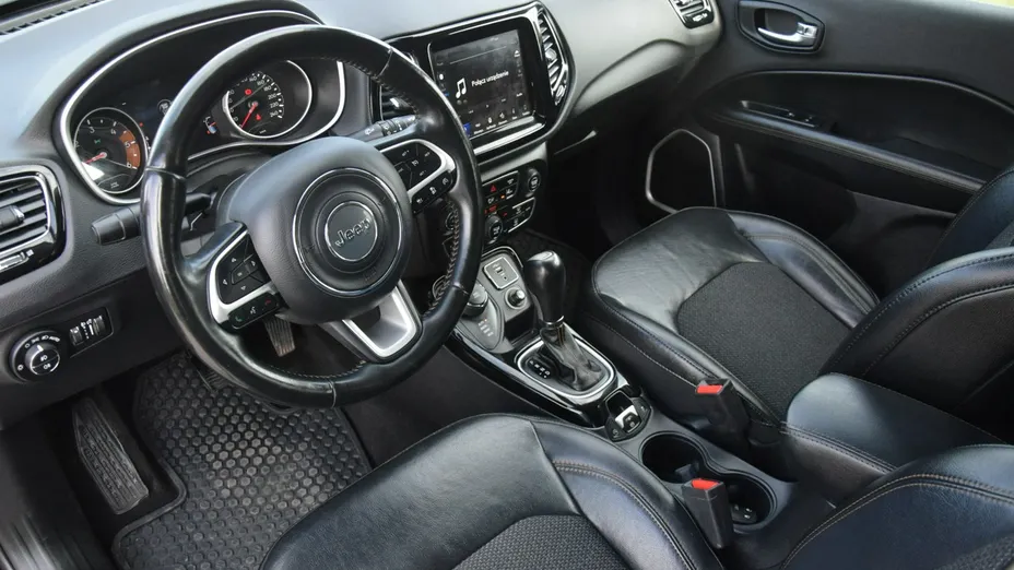 JEEP Compass -