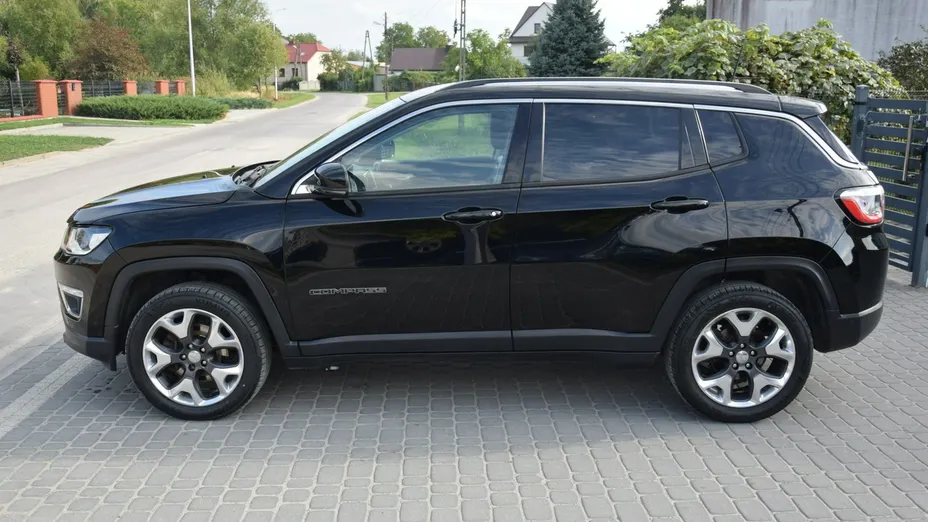 JEEP Compass -