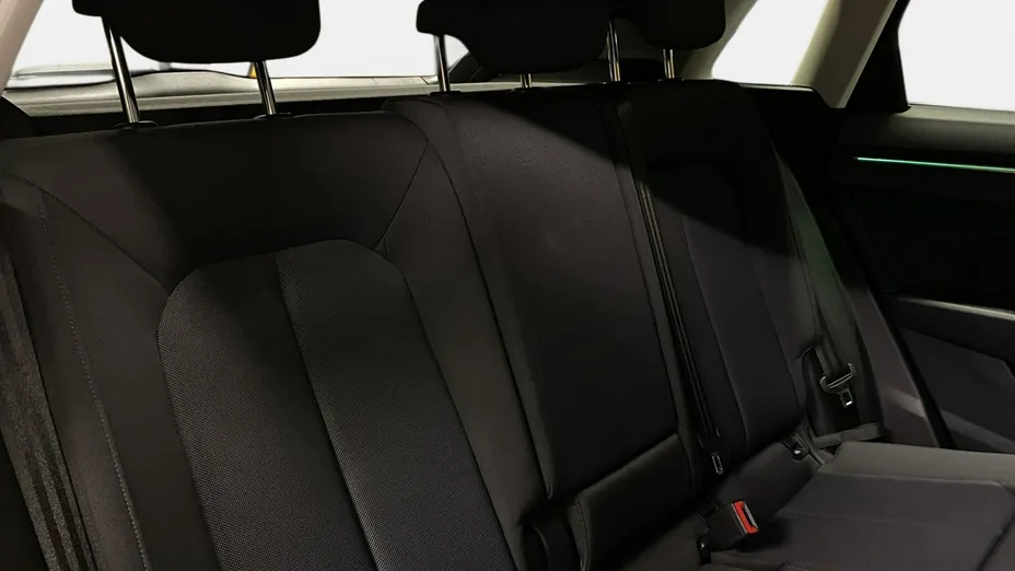 AUDI Q3 -