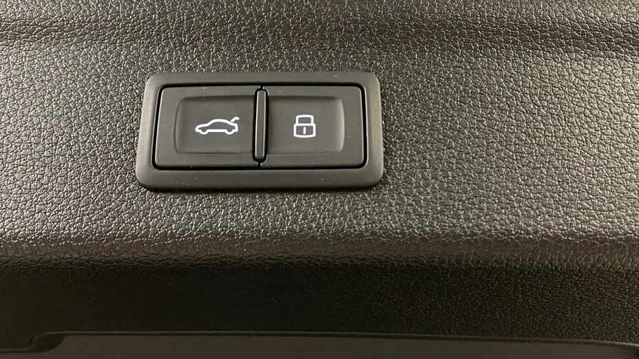 AUDI Q3 -