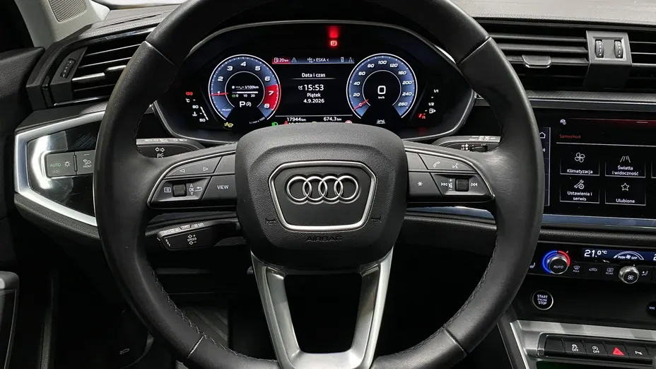 AUDI Q3 -