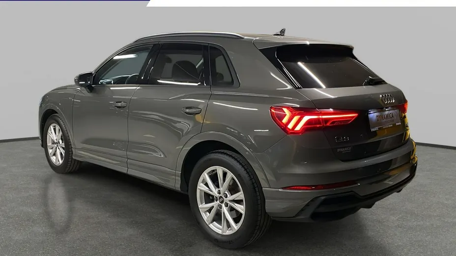 AUDI Q3 -