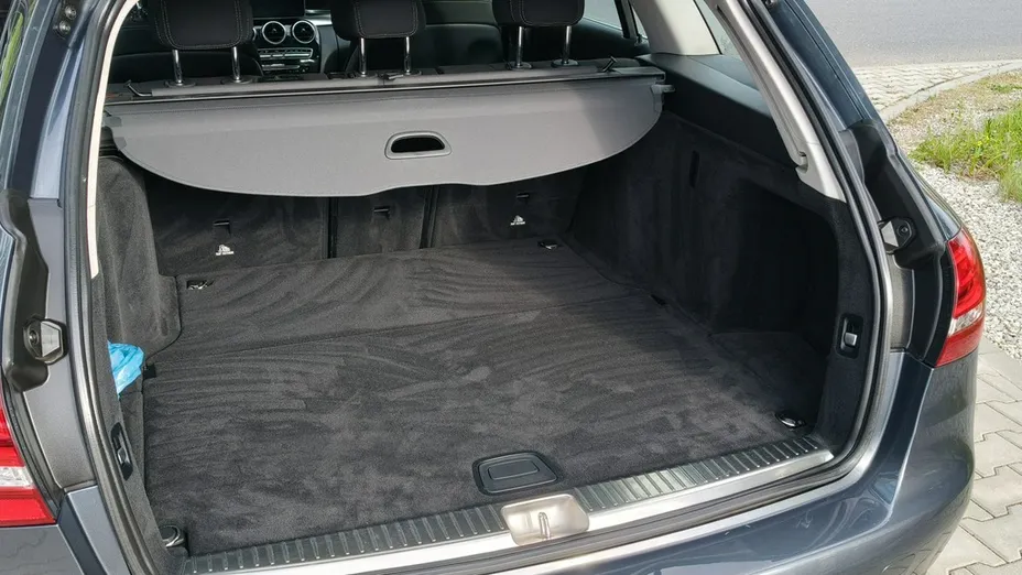 MERCEDES-BENZ C Klasa -