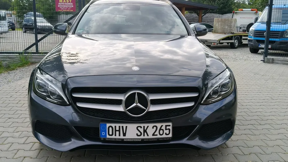 MERCEDES-BENZ C Klasa -