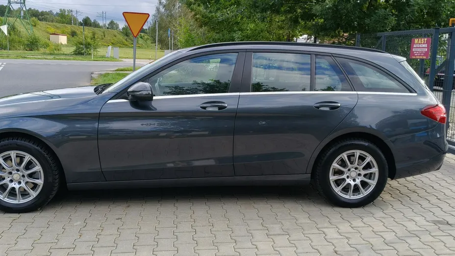 MERCEDES-BENZ C Klasa -