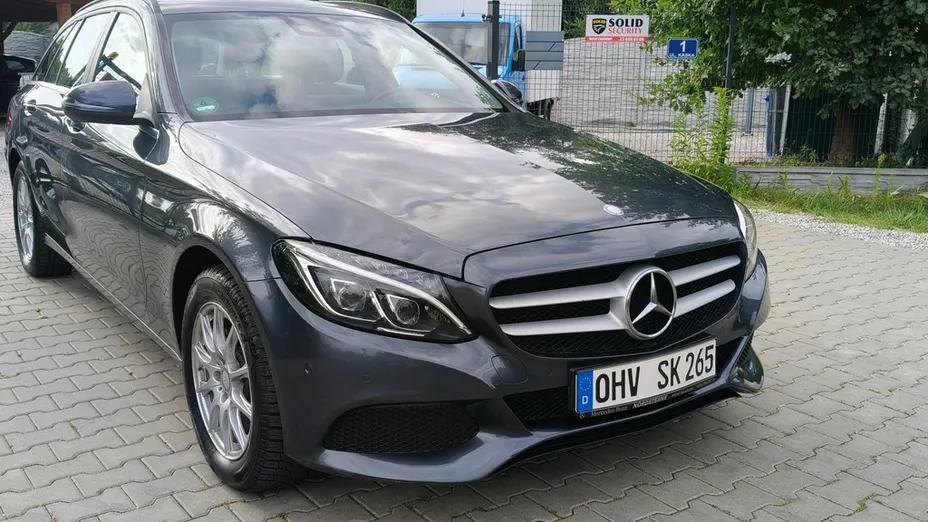 MERCEDES-BENZ C Klasa -