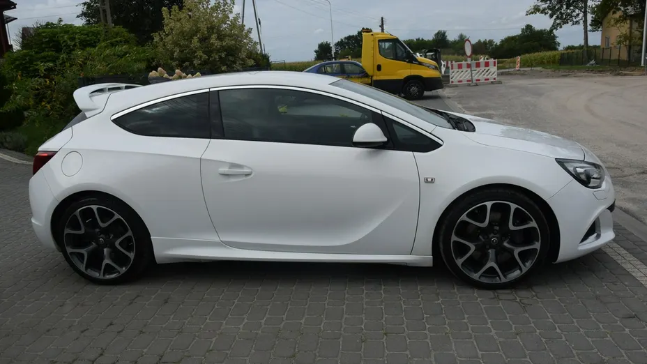 OPEL Astra -