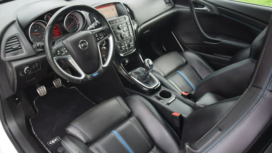 OPEL Astra -