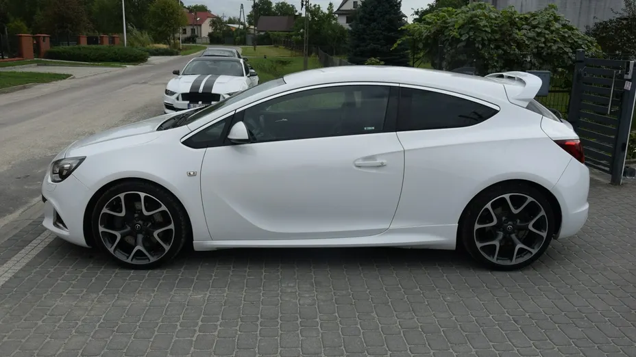 OPEL Astra -