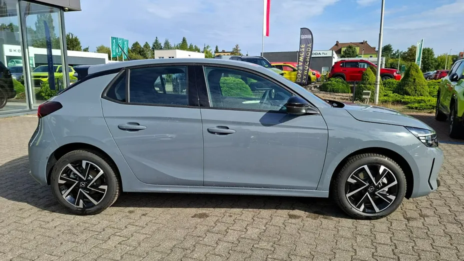 OPEL Corsa -