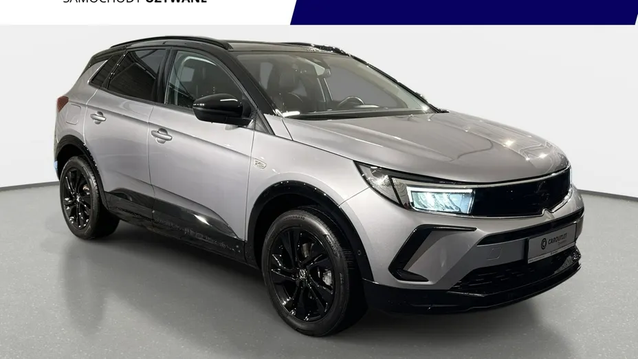 OPEL Grandland X -