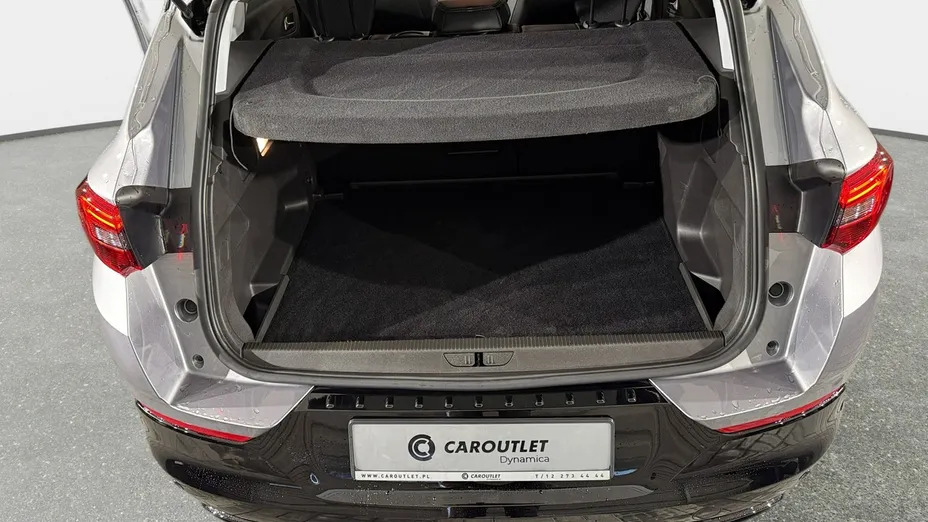 OPEL Grandland X -