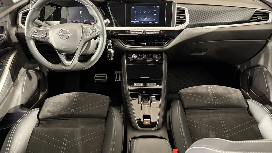 OPEL Grandland X -