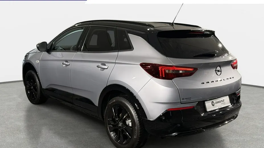 OPEL Grandland X -