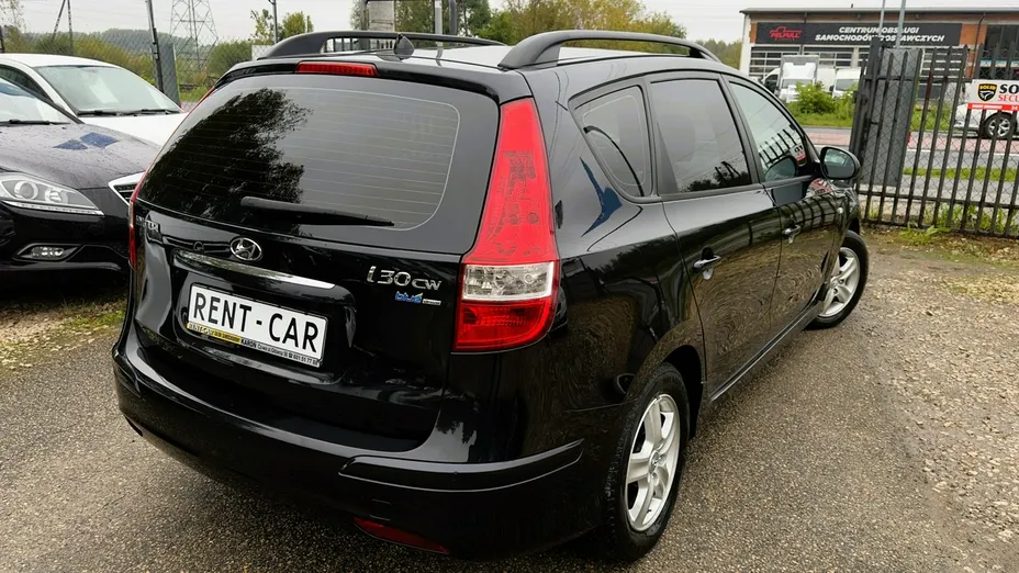 HYUNDAI i30 -