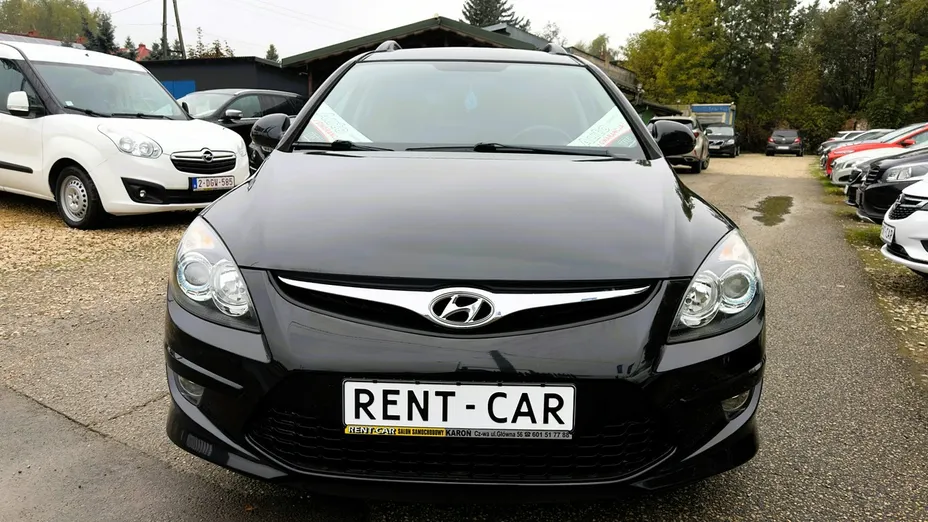 HYUNDAI i30 -