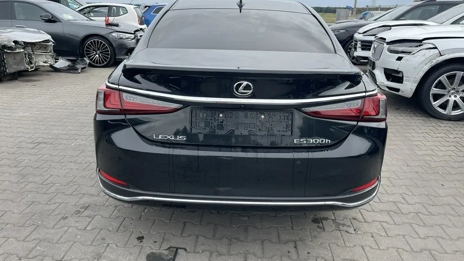 LEXUS ES -