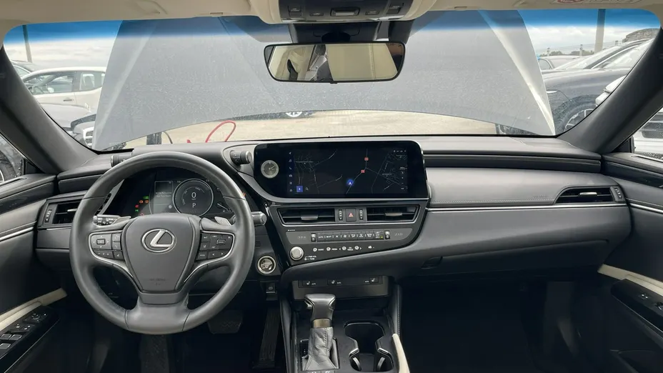LEXUS ES -