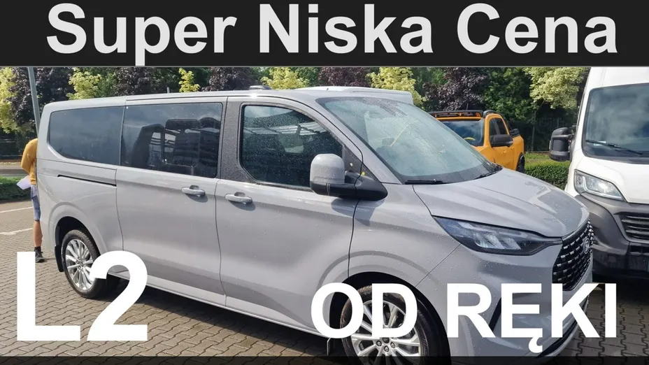 FORD Tourneo Custom -
