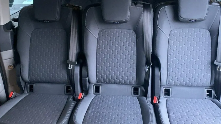 FORD Tourneo Custom -