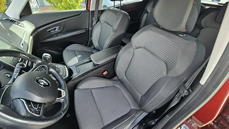 RENAULT Grand Scenic -