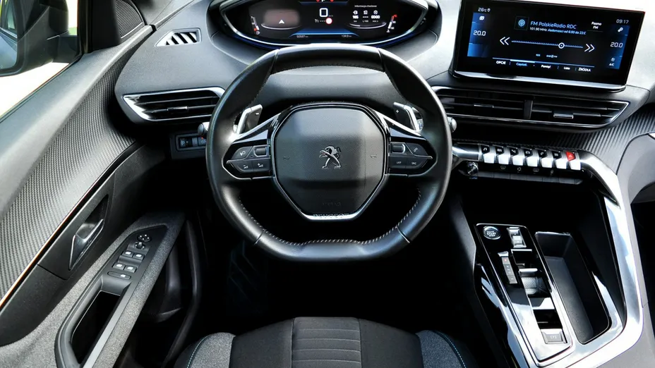 PEUGEOT 3008 -