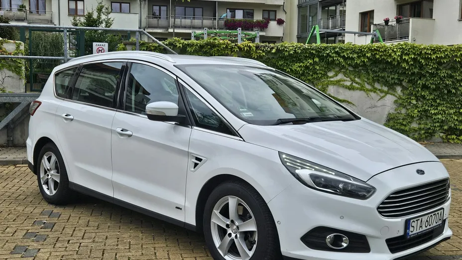 FORD S-MAX -