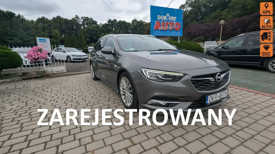 OPEL Insignia -