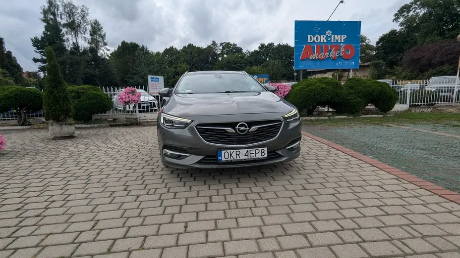 OPEL Insignia -
