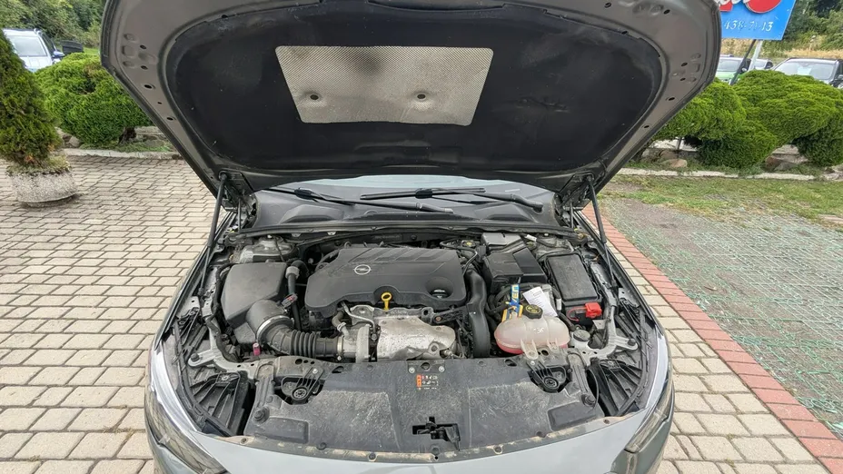 OPEL Insignia -