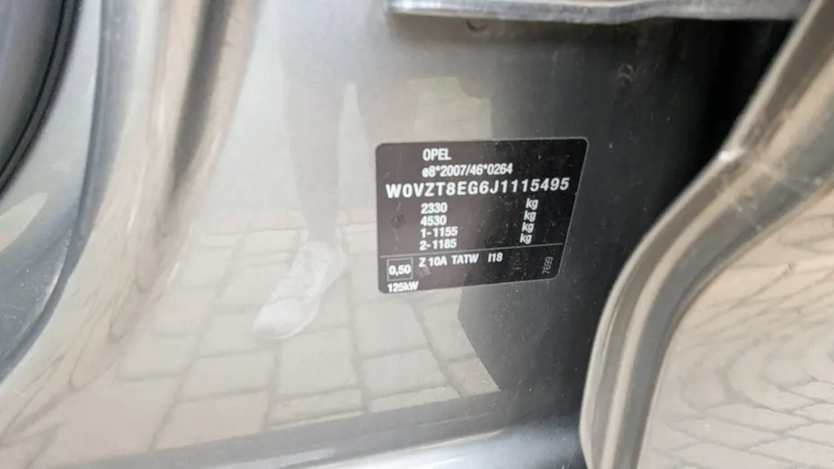 OPEL Insignia -