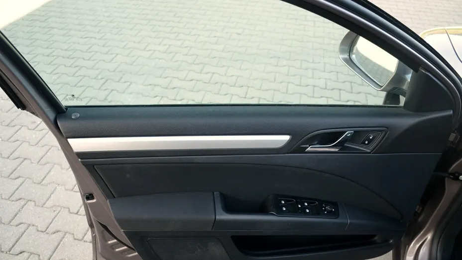 SKODA Superb -