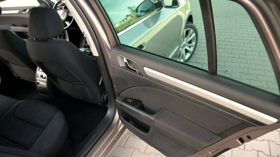 SKODA Superb -