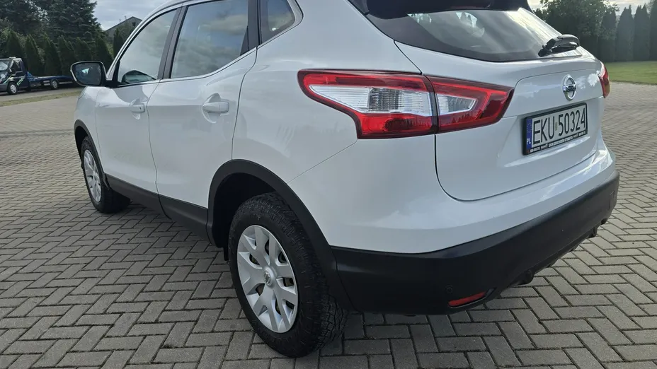 NISSAN Qashqai -