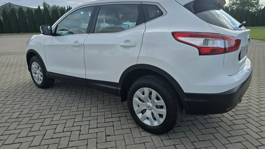NISSAN Qashqai -