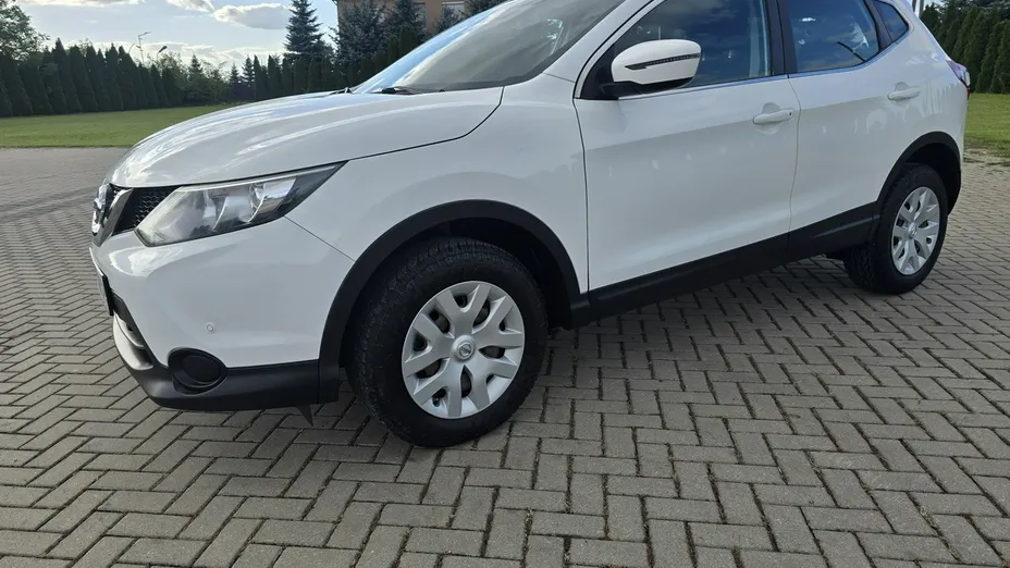 NISSAN Qashqai -