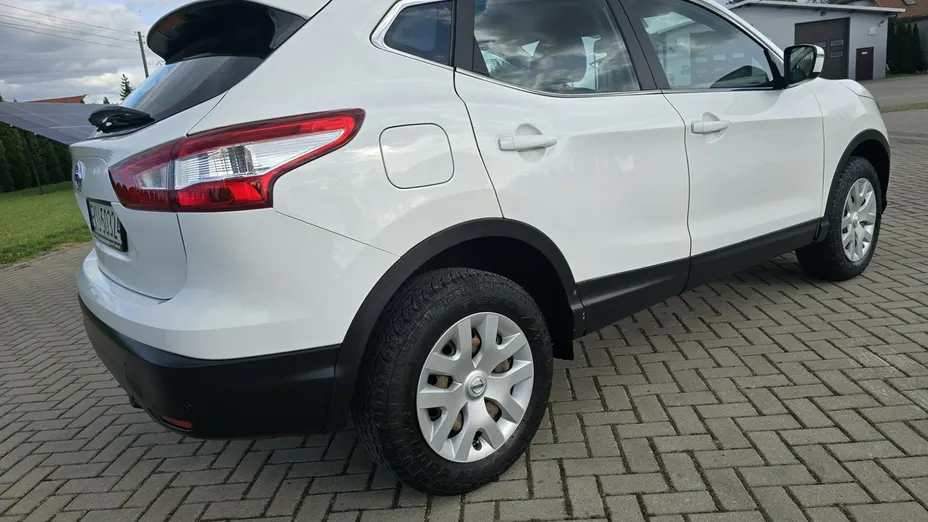 NISSAN Qashqai -