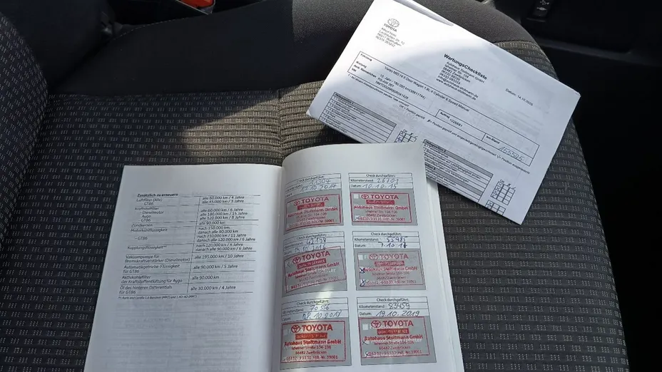 TOYOTA Verso -
