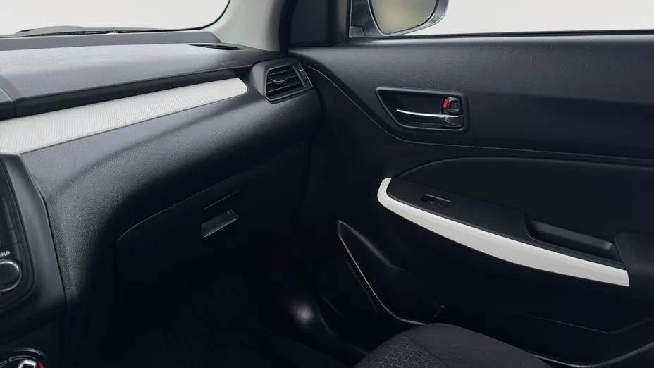 SUZUKI Swift -