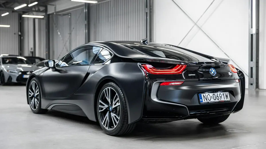 BMW i8 -