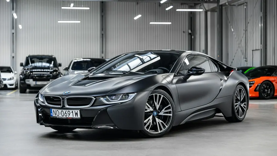 BMW i8 -