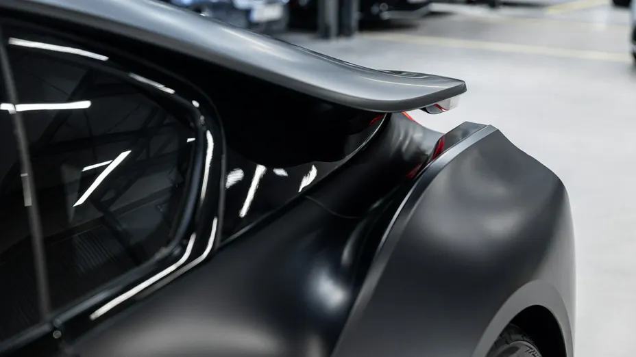 BMW i8 -